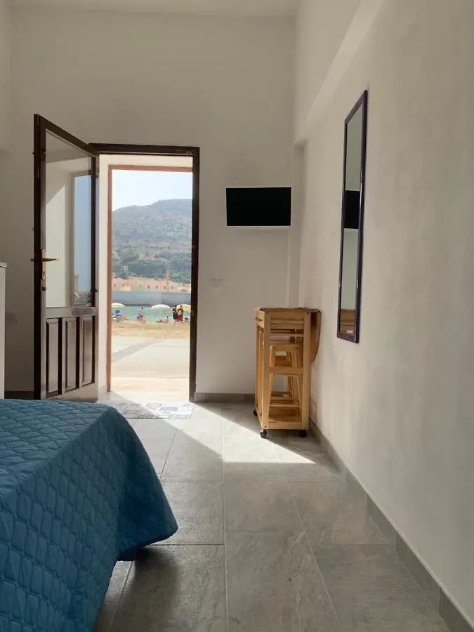 Favignana: La Porta Sul Mare Villa Holiday home Favignana